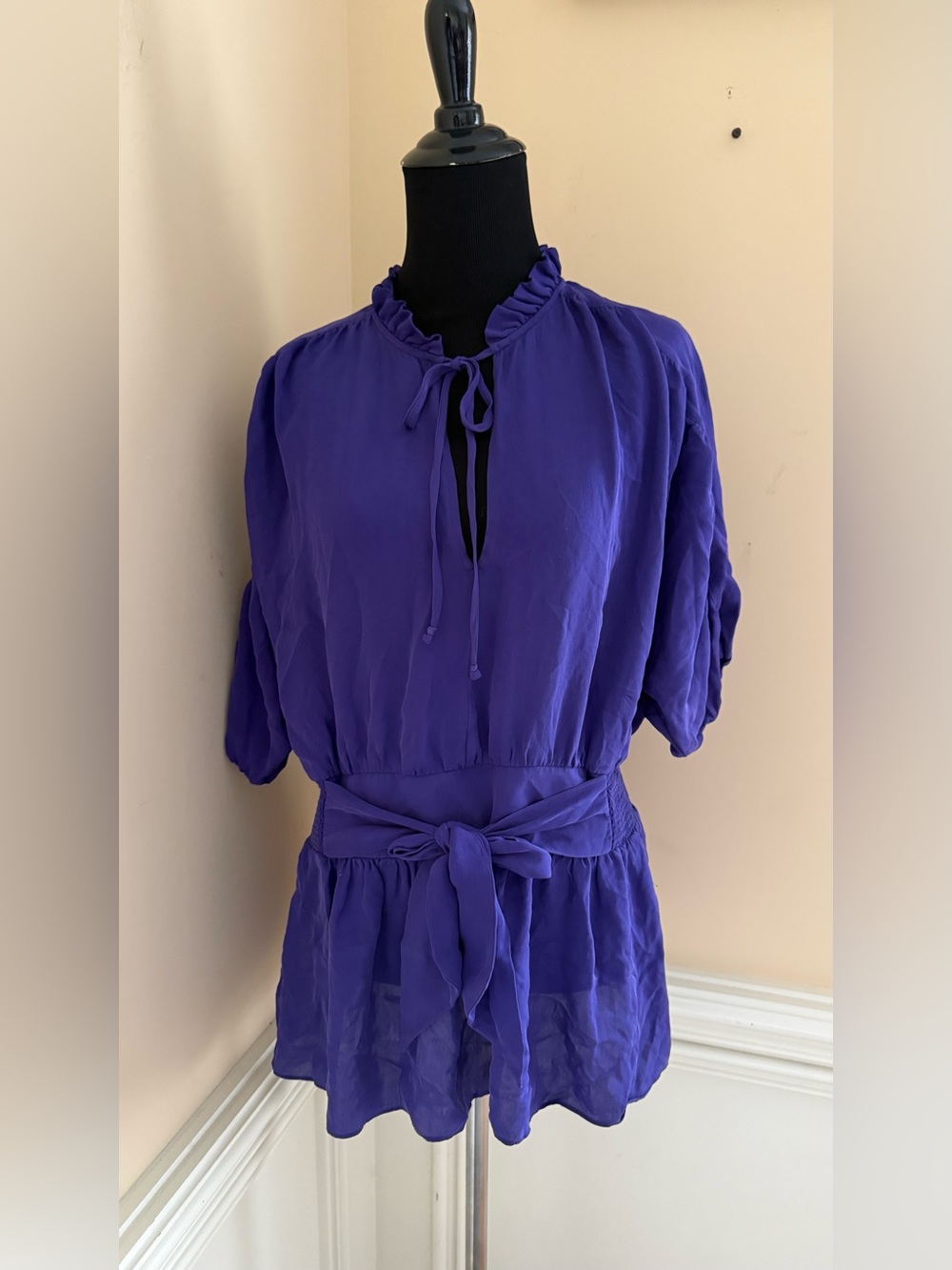 BCBGMAXAZRIA Purple Silk Ruffle Tie Neck Smocked Waist Tunic Blouse Large